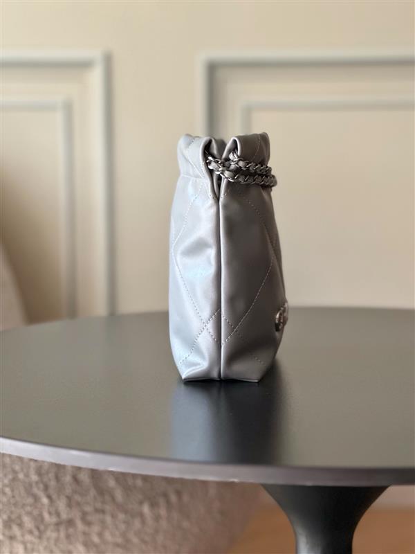 2026127215211371 600